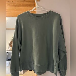 Aritzia (TNA) Green Crewneck Sweatshirt